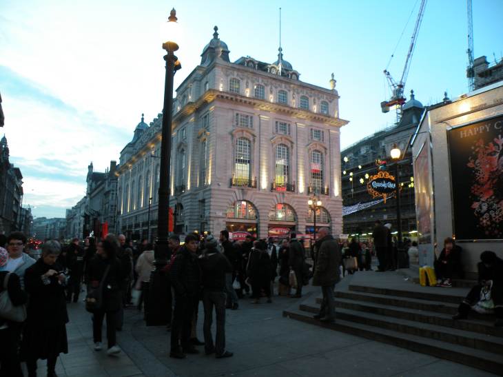  Piccadilly, tombée de la nuit